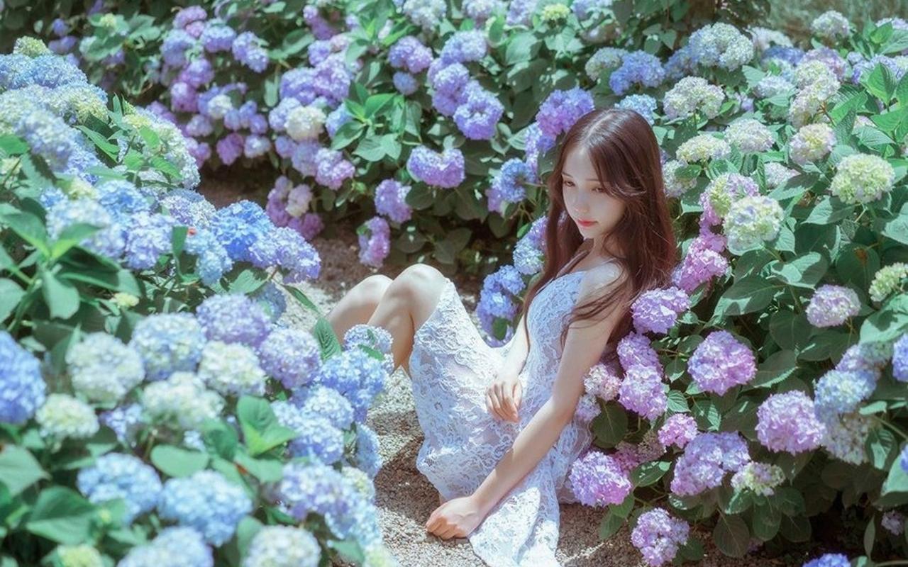 国铁集团：铁路暑运旅客发送量突破两亿人次